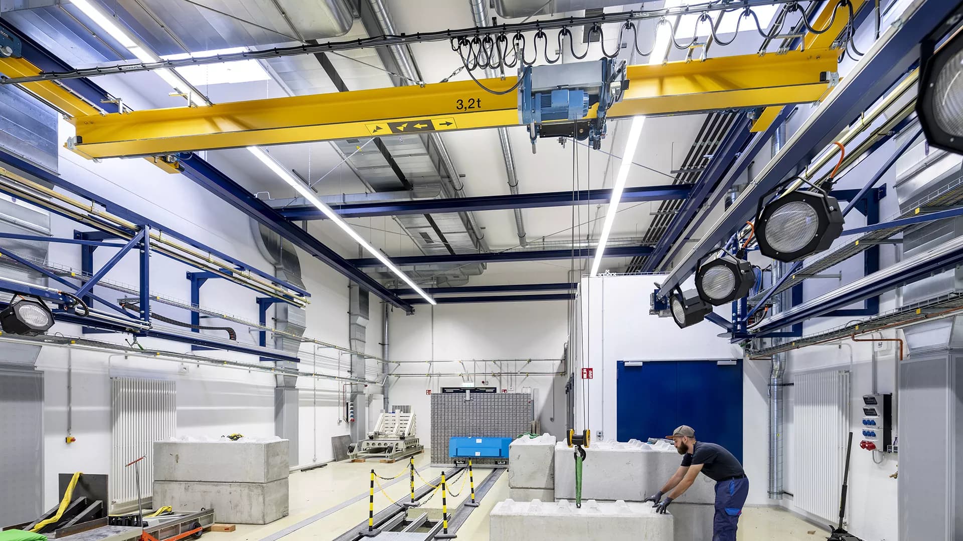Crane sets for overhead cranes