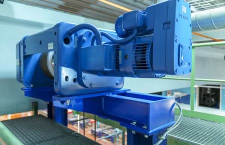 Arvato — Vertical pallet transport, simple and durable